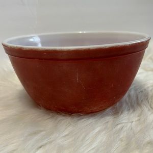 Pyrex red bowl vintage